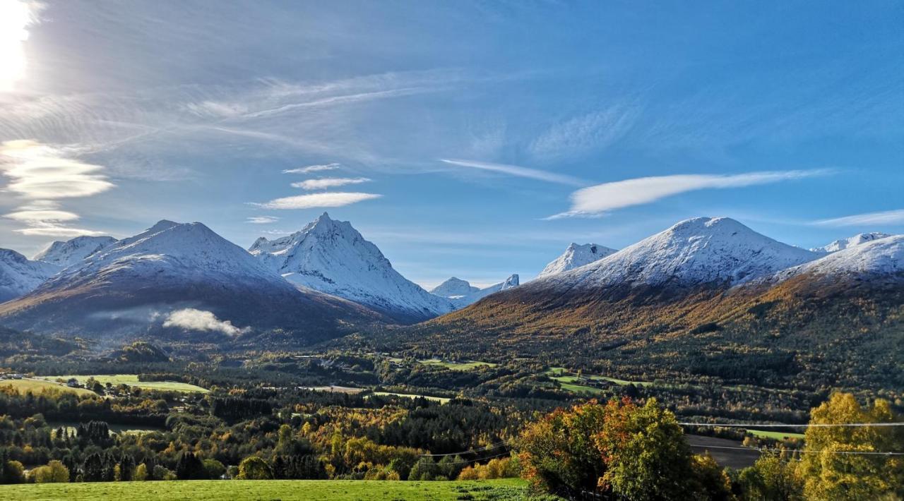 Romsdalseggen Isfjorden